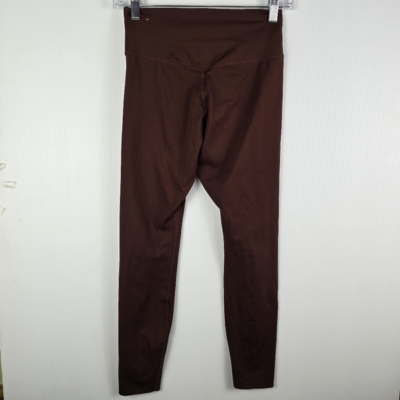 Nike Women's Burgundy Leggings - Picture 6 of 10